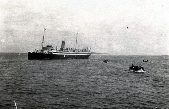Passagierschiff vor Sylt